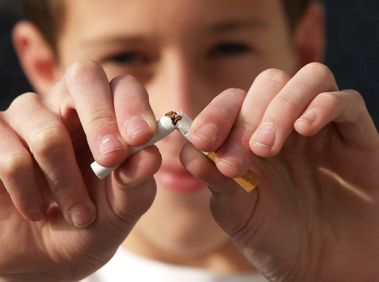 How tobacco smoke affects young people 